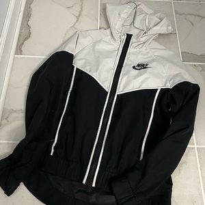 Nike windbreaker